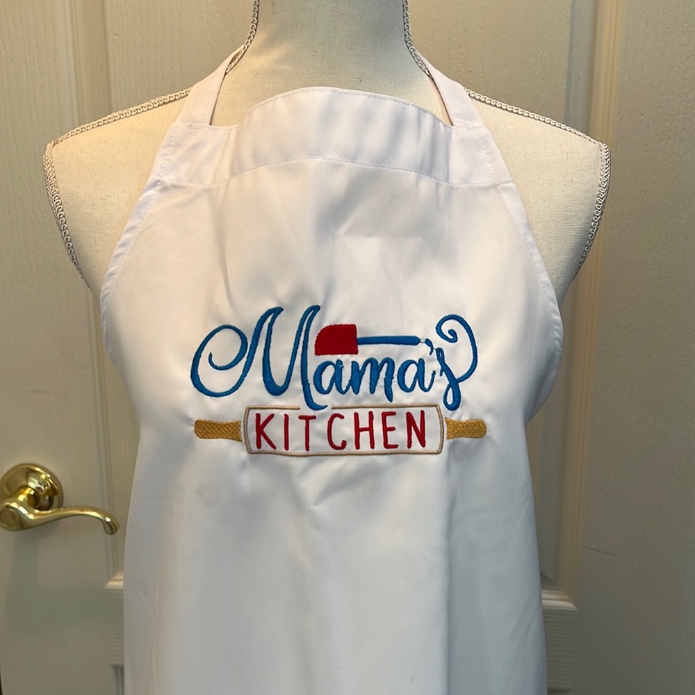 Mama’s Kitchen Embroidered Apron. Great gift for Mom’s, Chefs, Cooks, Holiday’s.